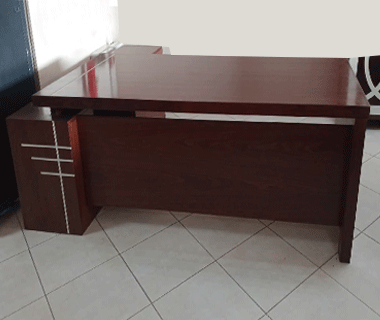 مكتب مدير 180 سم بسايد